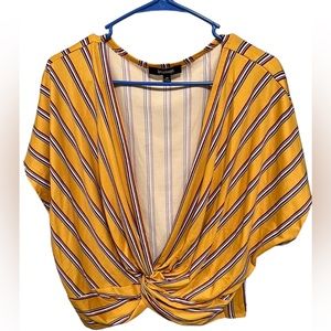 Gold cropped Top. 2X. NWOT.